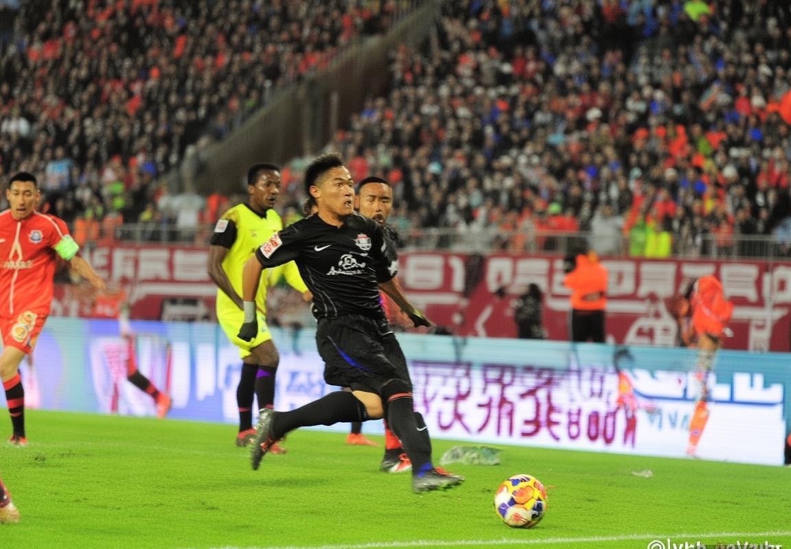 2016赛季河南建业对北京国安巅峰对决回顾：重塑联赛格局的关键之战